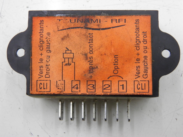 photo de PRZEKAŹNIK ELEKTRYCZNY YAMAHA FZS FAZER 600 (1998 - 2001) - Szczegół części