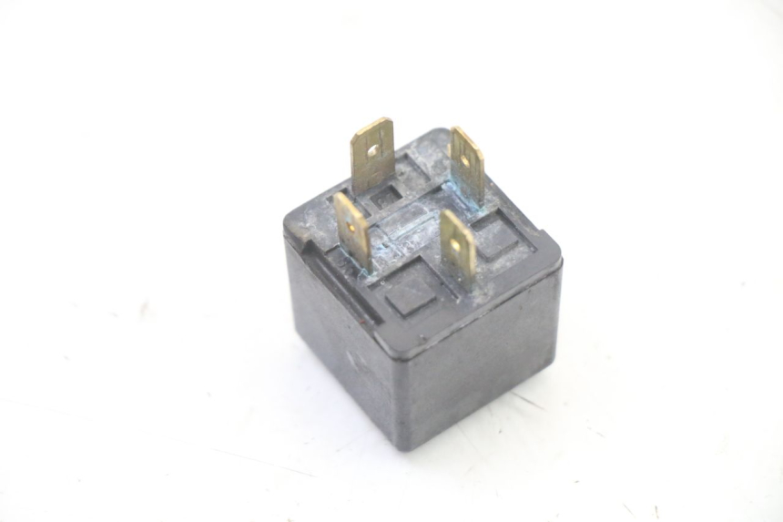 photo de PRZEKAŹNIK ELEKTRYCZNY YAMAHA TZR 50 (2008 - 2016) - Zoom stanu zużycia