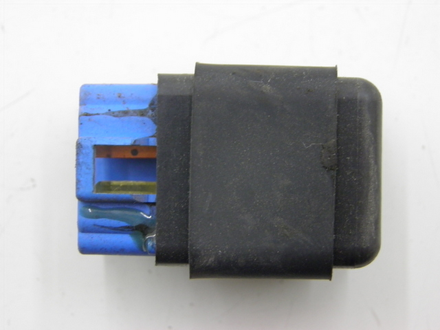 photo de PRZEKAŹNIK ELEKTRYCZNY YAMAHA XJS DIVERSION 600 (1997 - 1999) - Widok główny