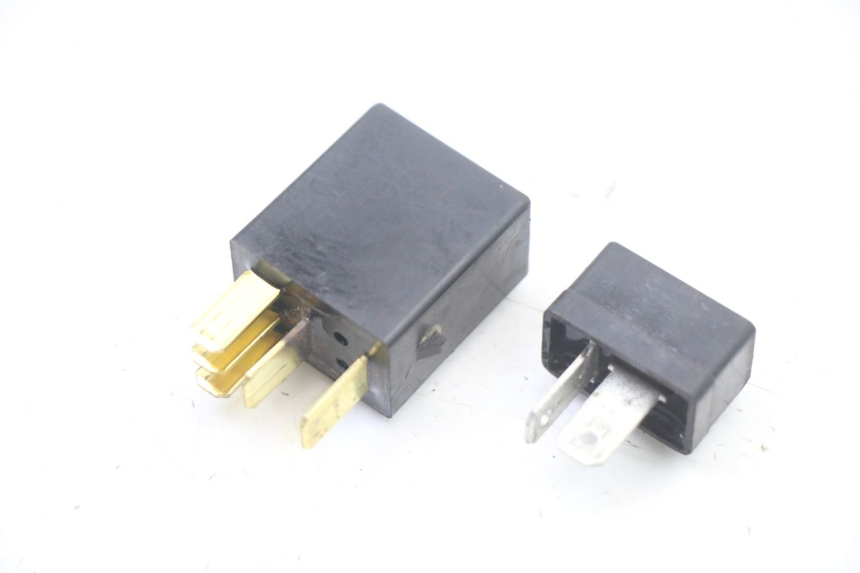 photo de PRZEKAŹNIK ELEKTRYCZNY YAMAHA YP T-MAX TMAX 530 (2017 - 2020) - Szczegół części