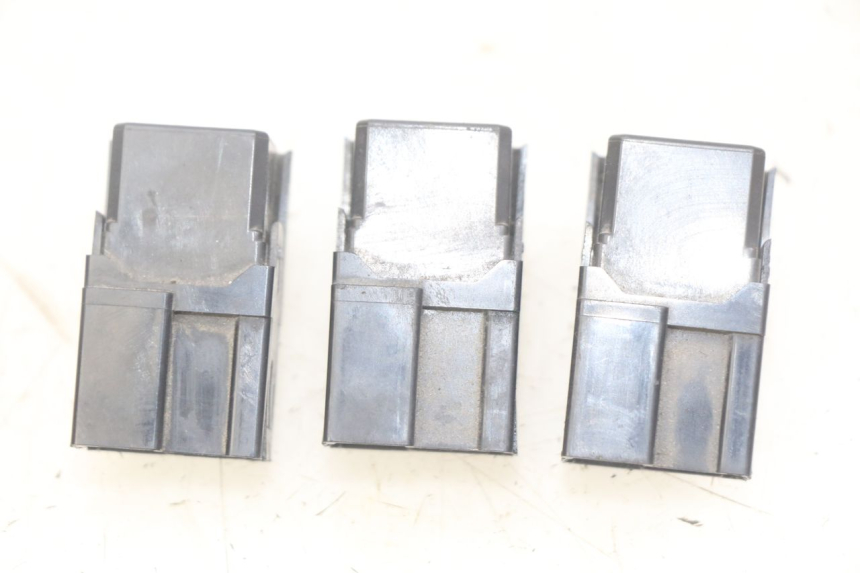 photo de PRZEKAŹNIK ELEKTRYCZNY YAMAHA YP MAJESTY 400 (2004 - 2008) - Widok główny