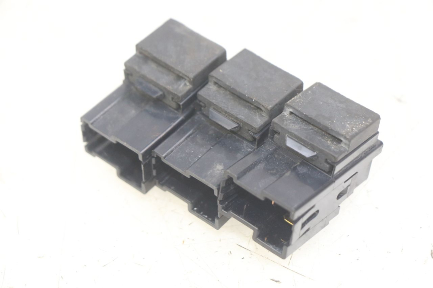 photo de PRZEKAŹNIK ELEKTRYCZNY YAMAHA YP MAJESTY 400 (2004 - 2008) - Zoom stanu zużycia