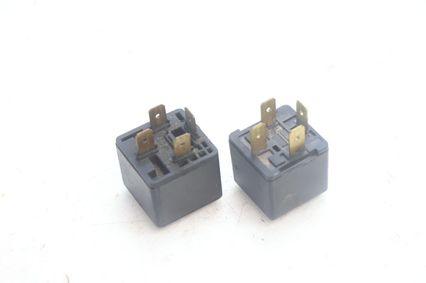 photo de PRZEKAŹNIK ELEKTRYCZNY YAMAHA YP MAJESTY 125 (2007 - 2010) - Zoom stanu zużycia