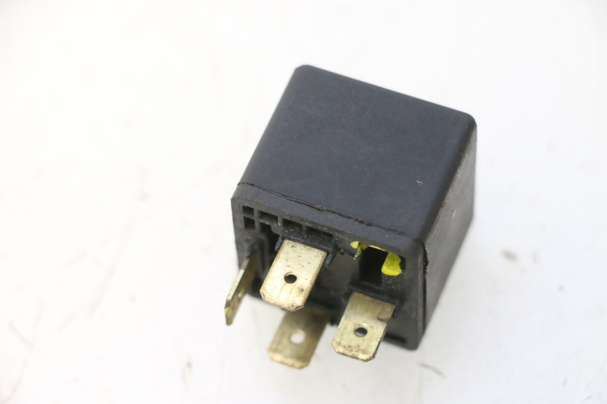 photo de PRZEKAŹNIK ELEKTRYCZNY YAMAHA YP MAJESTY 125 (1998 - 2001) - Zoom stanu zużycia