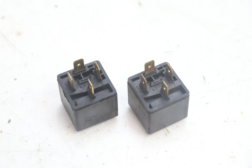 photo de PRZEKAŹNIK ELEKTRYCZNY YAMAHA YP MAJESTY 125 (2002 - 2006) - Zoom stanu zużycia