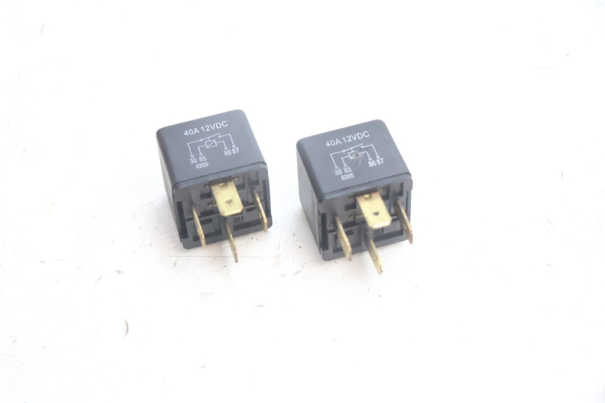 photo de PRZEKAŹNIK ELEKTRYCZNY YAMAHA YP MAJESTY 125 (2002 - 2006) - Zoom stanu zużycia