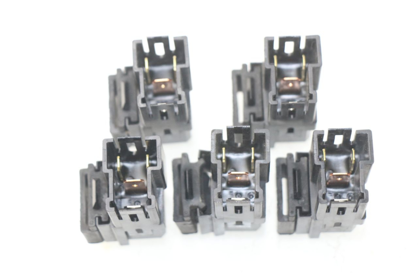 photo de PRZEKAŹNIK ELEKTRYCZNY YAMAHA YP X-MAX XMAX 400 (2014 - 2017) - Inny kąt widzenia