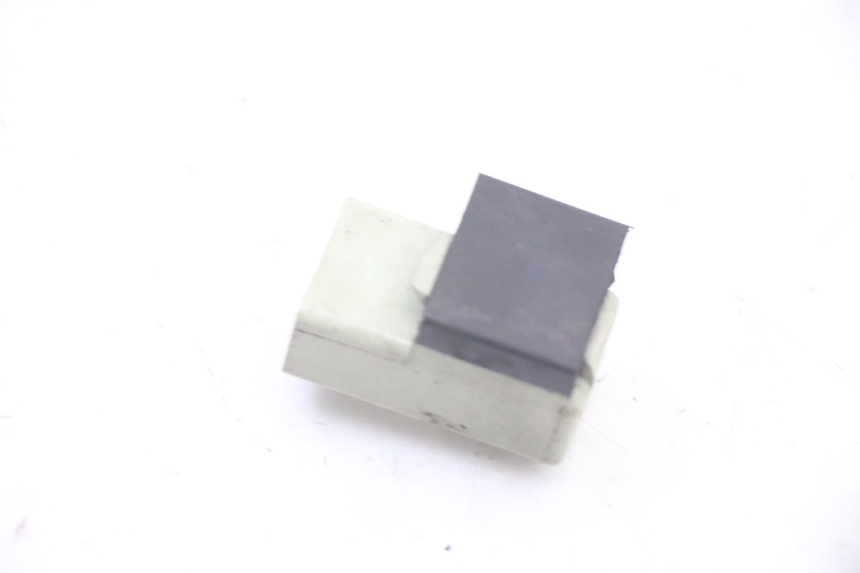 photo de PRZEKAŹNIK ELEKTRYCZNY YAMAHA YP X-MAX XMAX 400 (2014 - 2017) - Zbliżenie techniczne