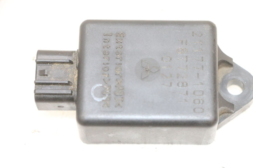 photo de PRZEKAŹNIK ELEKTRYCZNY KAWASAKI ZR 7 750 (1999 - 2004) - Widok główny