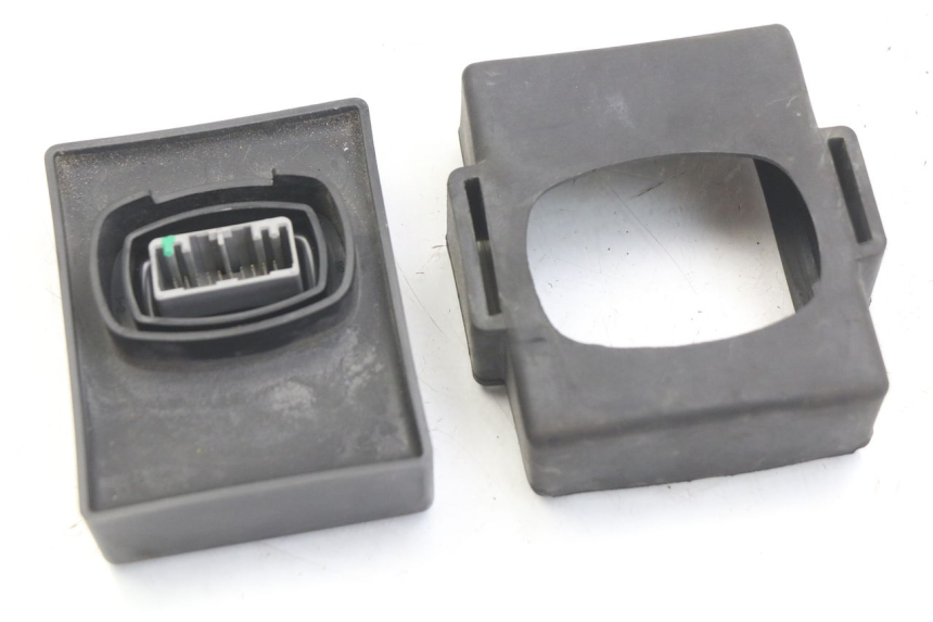 photo de PRZEKAŹNIK REFLEKTORA HONDA FORZA 125 (2015 - 2016) - Widok główny