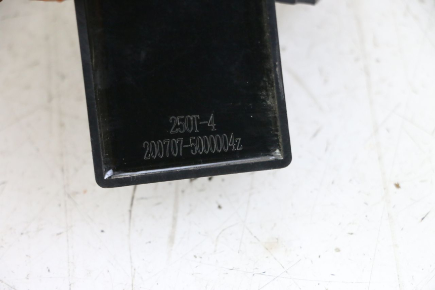 photo de PRZEKAŹNIK REFLEKTORA KEEWAY K-LIGHT KLIGHT 125 (2018 - 2025) - Szczegół części