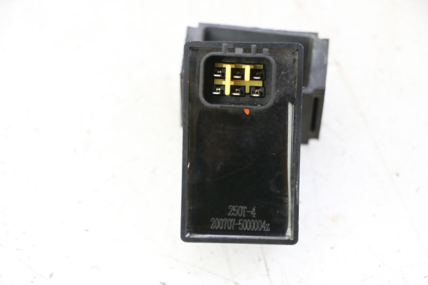 photo de PRZEKAŹNIK REFLEKTORA KEEWAY K-LIGHT KLIGHT 125 (2018 - 2025) - Zoom stanu zużycia