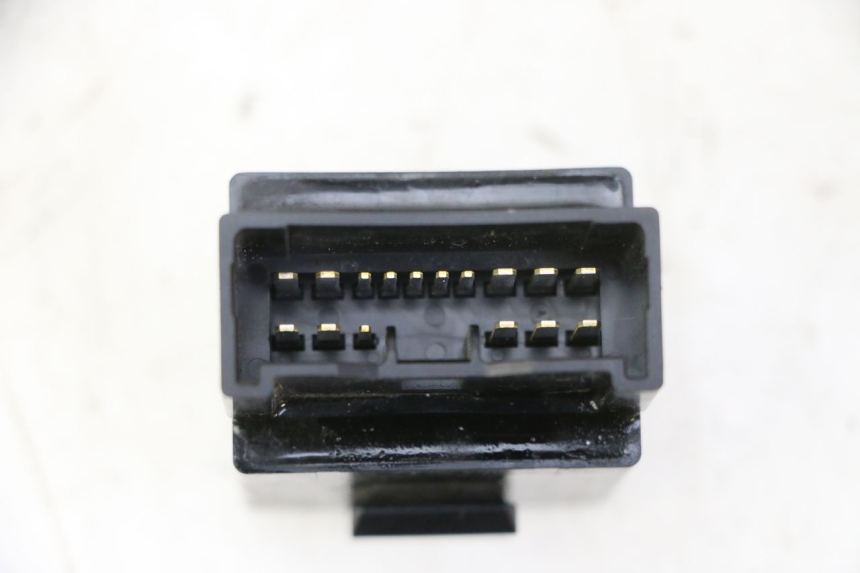 photo de PRZEKAŹNIK POMPY PALIWA YAMAHA MT-07 MT07 700 (2018 - 2020) - Zoom stanu zużycia