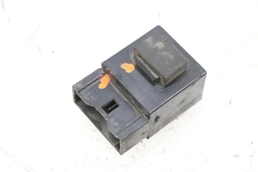 photo de PRZEKAŹNIK POMPY PALIWA YAMAHA TDM ABS 900 (2002 - 2014) - Zoom stanu zużycia