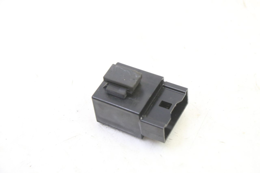 photo de PRZEKAŹNIK POMPY PALIWA YAMAHA XJ6 ABS 600 (2008 - 2016) - Inny kąt widzenia