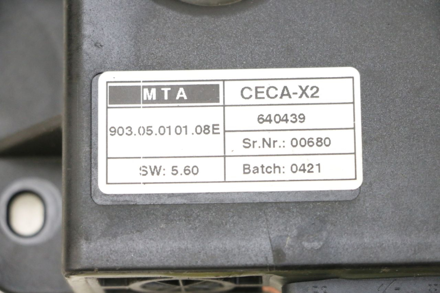 photo de PRZEKAŹNIK ROLL LOCK PIAGGIO MP3 HPE 300 (2019 - 2026) - Punkty mocowania