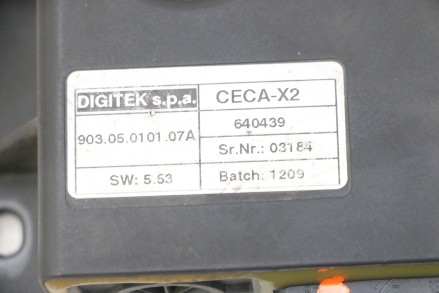 photo de PRZEKAŹNIK ROLL LOCK PIAGGIO MP3 LT 400 (2007 - 2012) - Zbliżenie techniczne