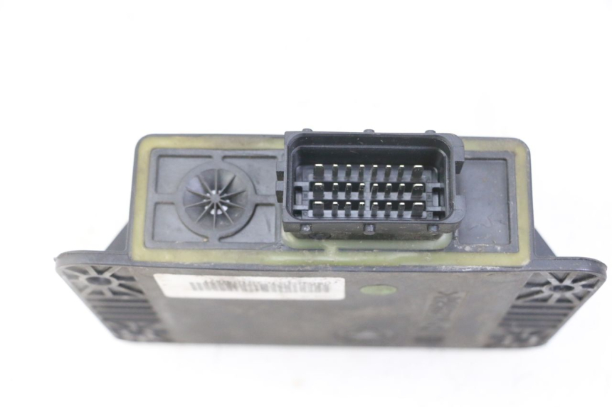 photo de PRZEKAŹNIK ROLL LOCK PIAGGIO MP3 LT 300 (2010 - 2016) - Inny kąt widzenia