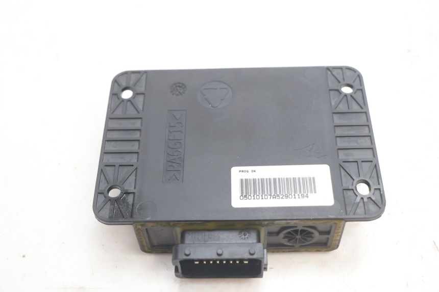 photo de PRZEKAŹNIK ROLL LOCK PIAGGIO MP3 LT 300 (2010 - 2016) - Zbliżenie techniczne