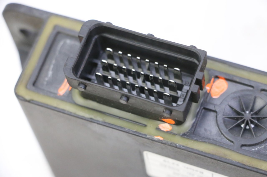 photo de PRZEKAŹNIK ROLL LOCK PIAGGIO MP3 RL 250 (2006 - 2010) - Zbliżenie techniczne