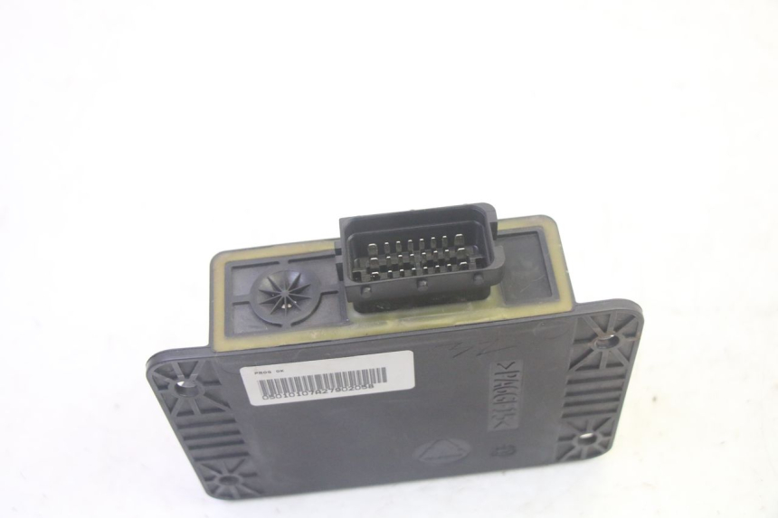 photo de PRZEKAŹNIK ROLL LOCK PIAGGIO MP3 RL 250 (2006 - 2010) - Zbliżenie techniczne