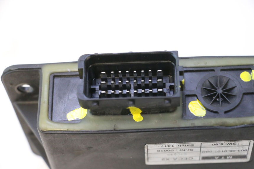 photo de PRZEKAŹNIK ROLL LOCK PIAGGIO MP3 500 (2016 - 2018) - Inny kąt widzenia
