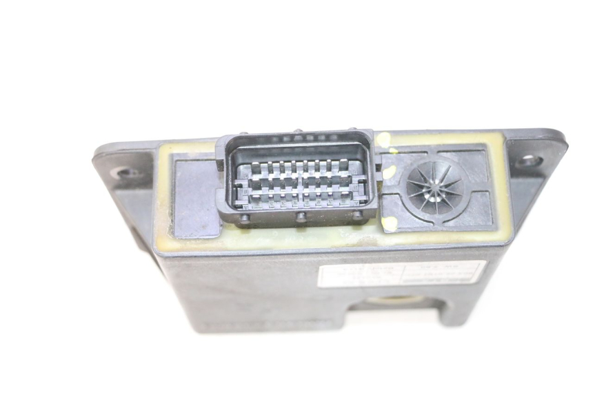 photo de PRZEKAŹNIK ROLL LOCK PIAGGIO MP3 500 (2011 - 2015) - Inny kąt widzenia