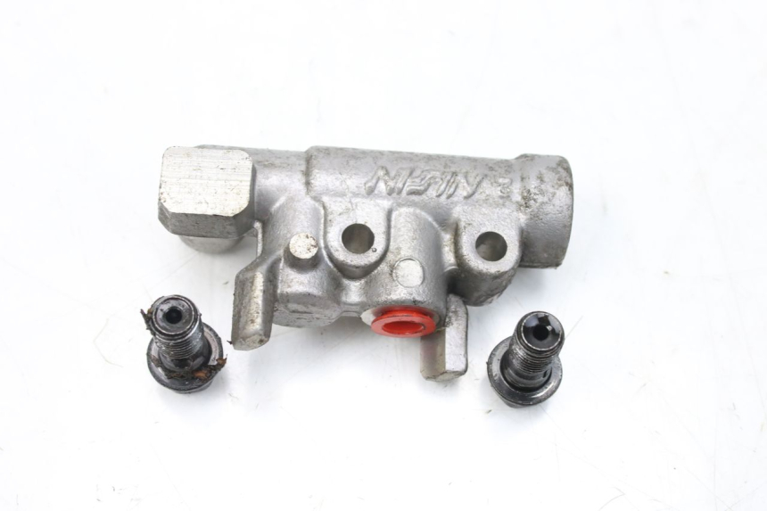 photo de ROZDZIELACZ HAMULCA HONDA FES S-WING SWING ABS 125 (2007 - 2015) - Inny kąt widzenia