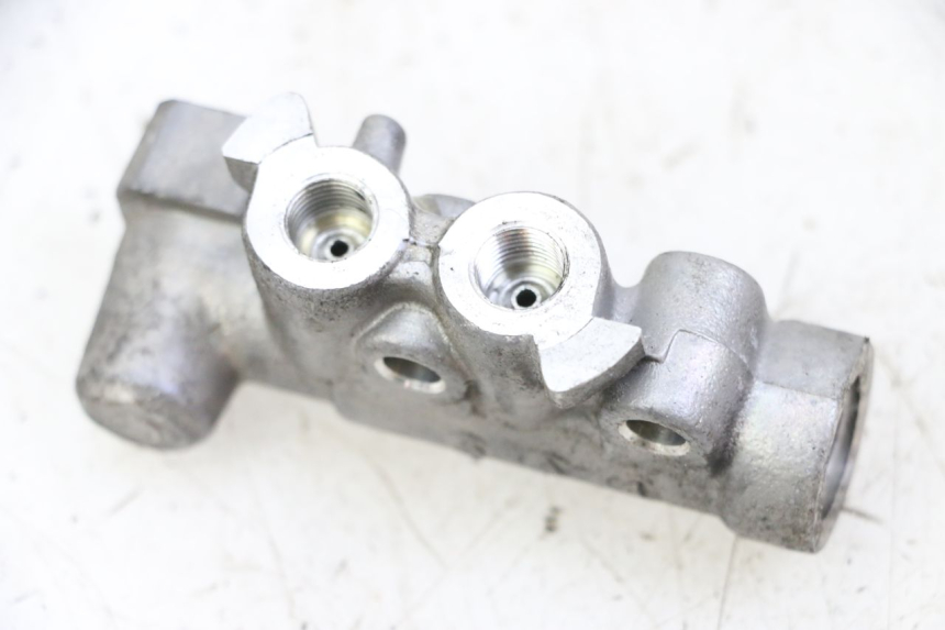 photo de ROZDZIELACZ HAMULCA HONDA FORZA ABS 300 (2013 - 2017) - Szczegół części