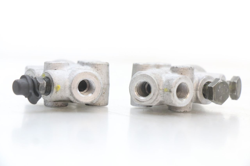 photo de ROZDZIELACZ HAMULCA PIAGGIO MP3 LT 400 (2007 - 2012) - Inny kąt widzenia