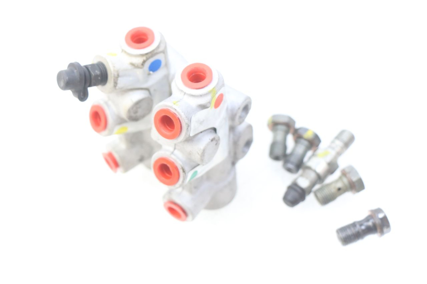 photo de ROZDZIELACZ HAMULCA PIAGGIO MP3 500 (2011 - 2015) - Szczegół części