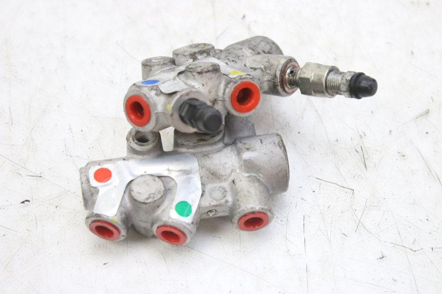 photo de ROZDZIELACZ HAMULCA PIAGGIO MP3 RL 250 (2006 - 2010) - Szczegół części