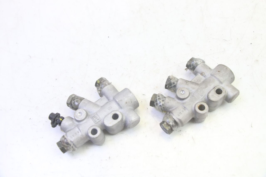 photo de ROZDZIELACZ HAMULCA PIAGGIO MP3 RL 250 (2006 - 2010) - Widok główny