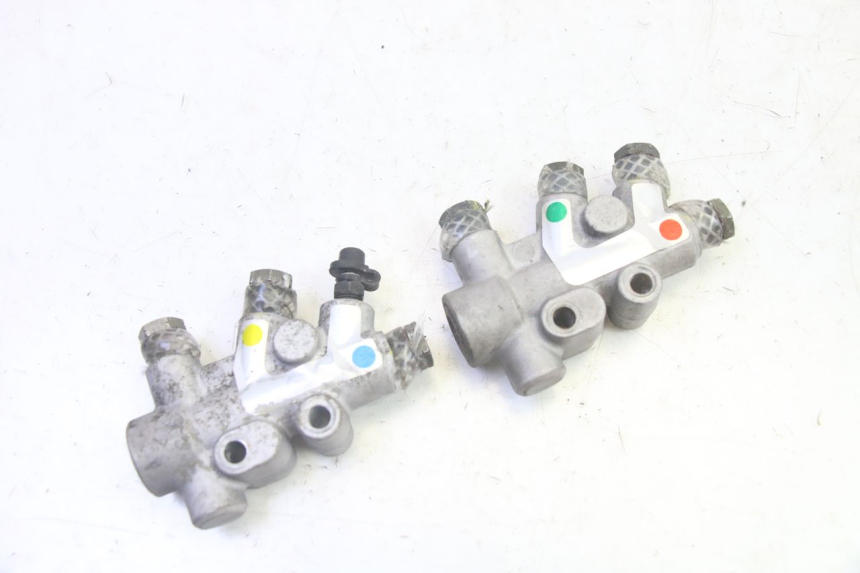 photo de ROZDZIELACZ HAMULCA PIAGGIO MP3 RL 250 (2006 - 2010) - Szczegół części