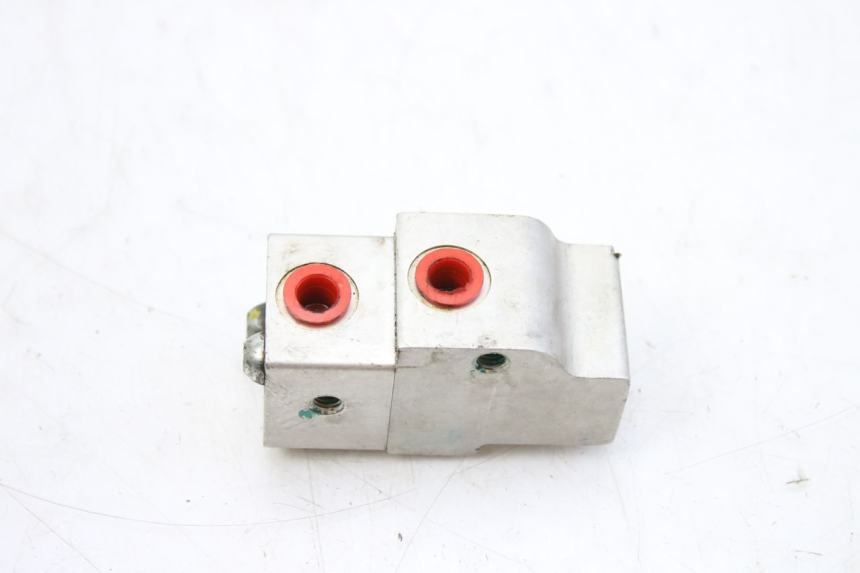 photo de ROZDZIELACZ HAMULCA PEUGEOT TWEET 125 (2010 - 2017) - Inny kąt widzenia