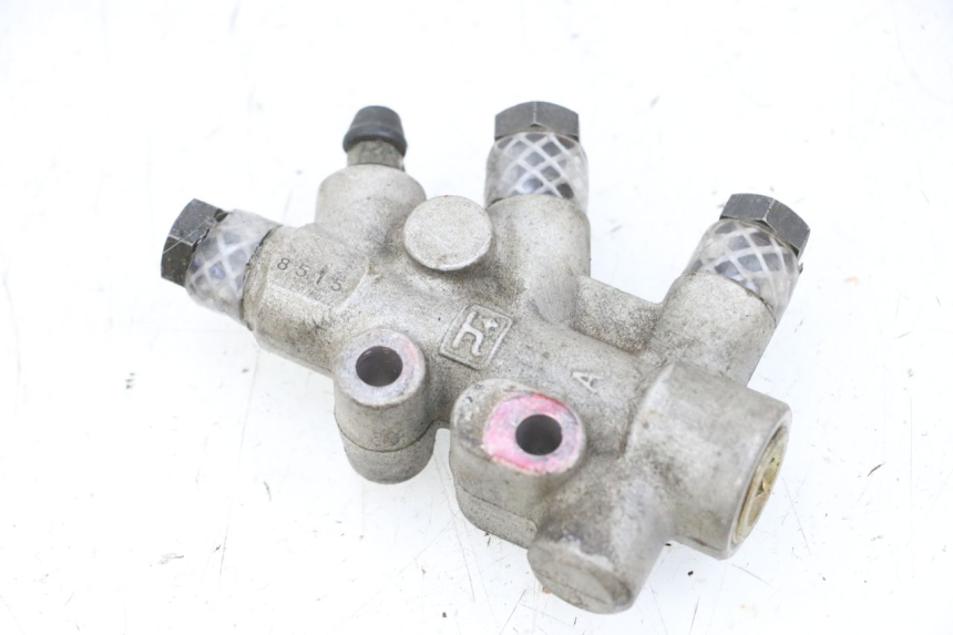 photo de ROZDZIELACZ HAMULCA YAMAHA YFM R RAPTOR 250 (2008 - 2014) - Inny kąt widzenia