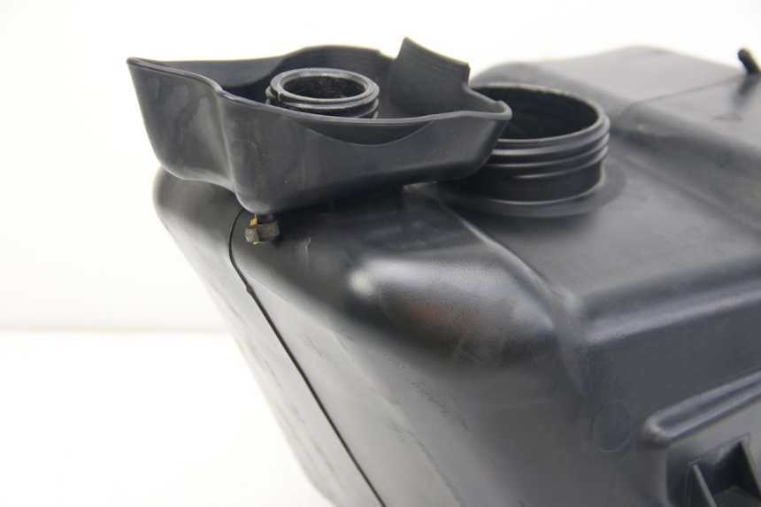 photo de ZBIORNIK PALIWA APRILIA ATLANTIC 500 (2002 - 2003) - Punkty mocowania