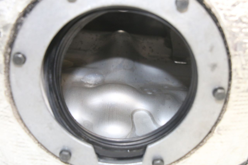 photo de ZBIORNIK PALIWA BMW S RR ABS S1000RR 1000 (2015 - 2018) - Zbliżenie techniczne