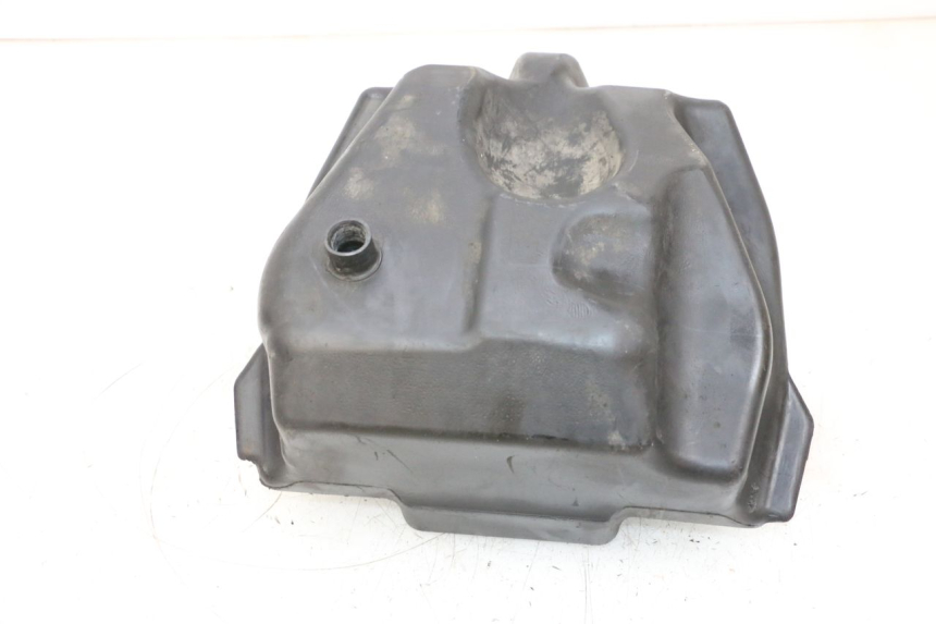 photo de ZBIORNIK PALIWA MBK BOOSTER SPIRIT NAKED 50 (2004 - 2017) - Szczegół części