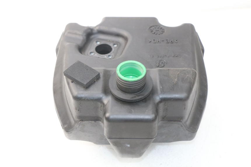 photo de ZBIORNIK PALIWA YAMAHA BW'S 50 (2004 - 2017) - Zoom stanu zużycia