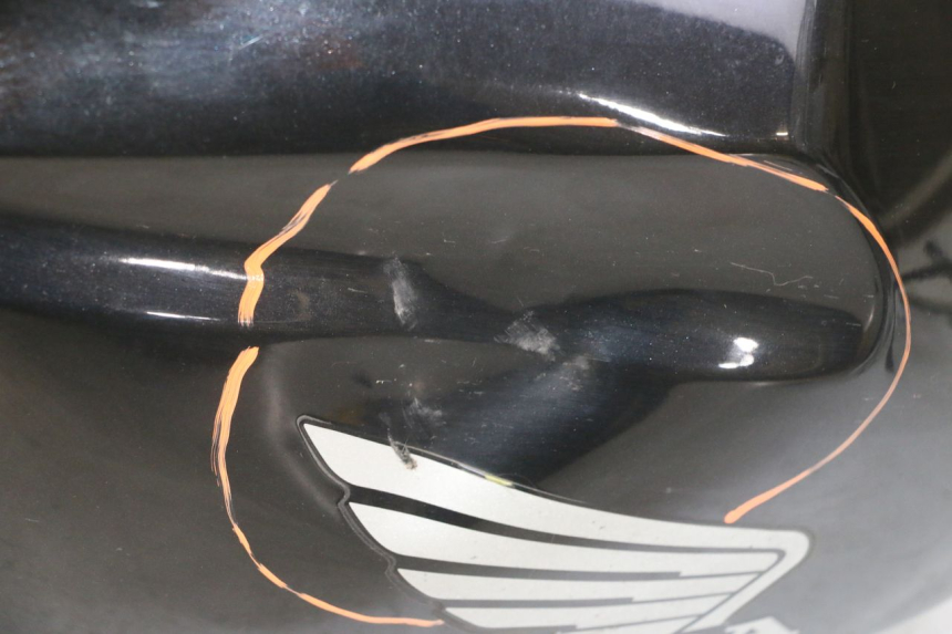 photo de ZBIORNIK PALIWA HONDA CBF 500 (2004 - 2007) - Stan powierzchni