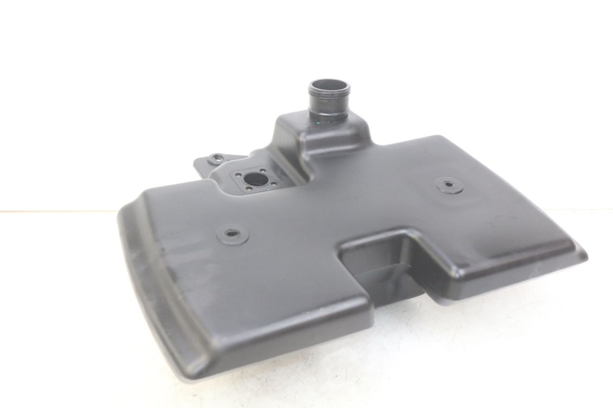 photo de ZBIORNIK PALIWA PEUGEOT CITYSTAR AIR 125 (2014 - 2017) - Zoom stanu zużycia