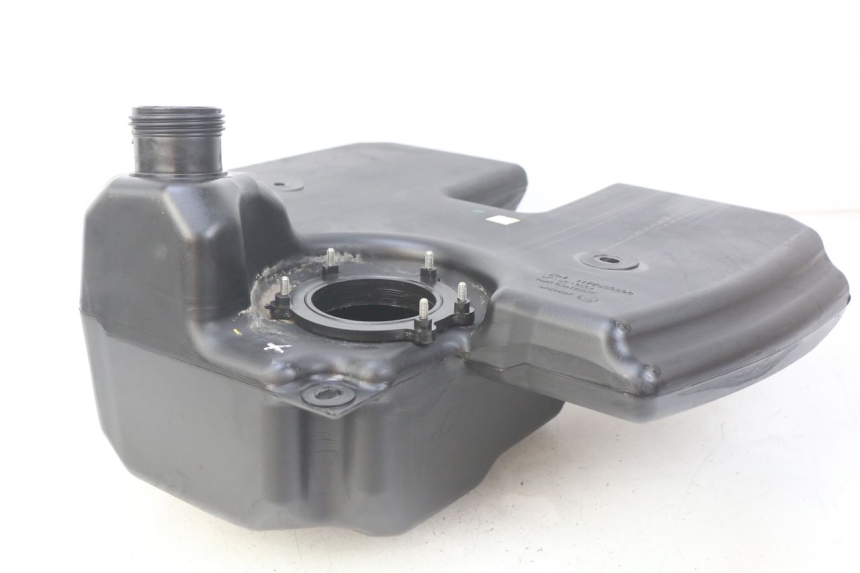 photo de ZBIORNIK PALIWA PEUGEOT CITYSTAR 125 (2011 - 2017) - Zbliżenie techniczne