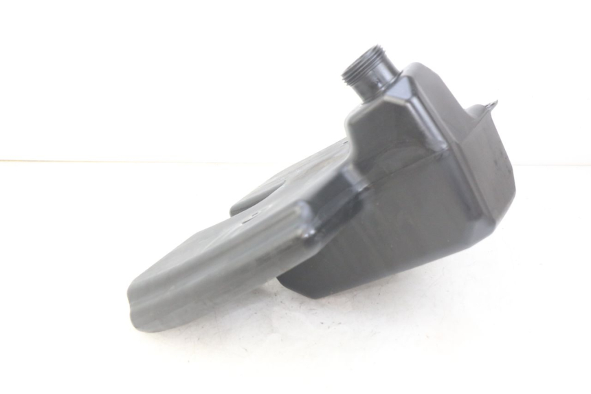 photo de ZBIORNIK PALIWA PEUGEOT CITYSTAR 125 (2011 - 2017) - Zbliżenie techniczne