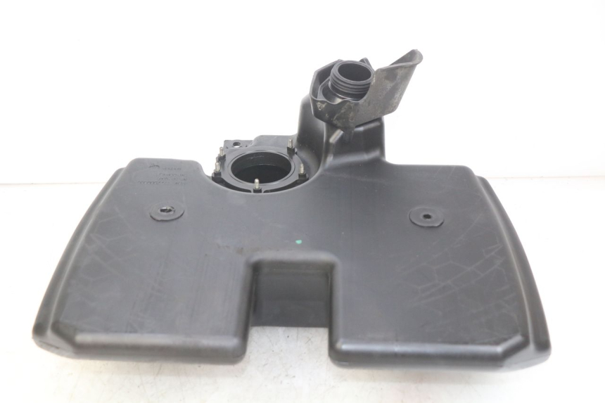 photo de ZBIORNIK PALIWA PEUGEOT CITYSTAR 125 (2011 - 2017) - Zoom stanu zużycia