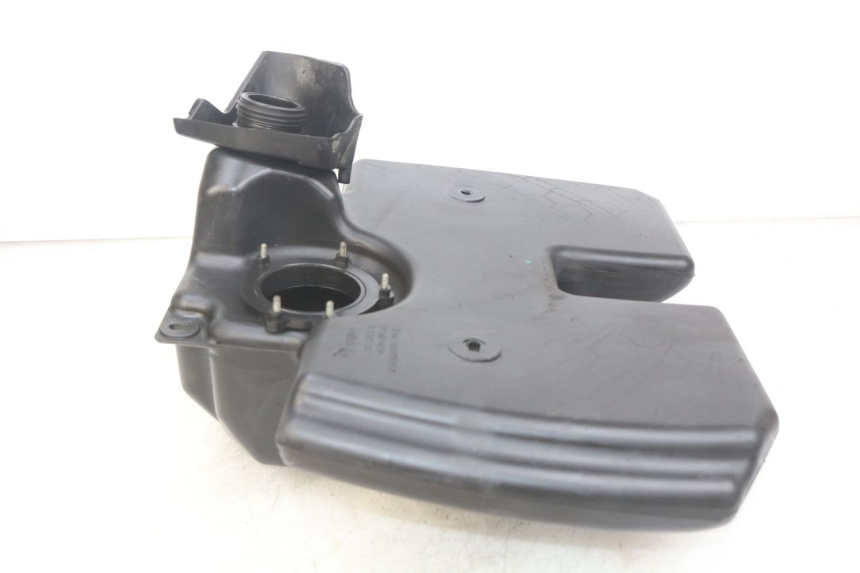 photo de ZBIORNIK PALIWA PEUGEOT CITYSTAR 125 (2011 - 2017) - Inny kąt widzenia