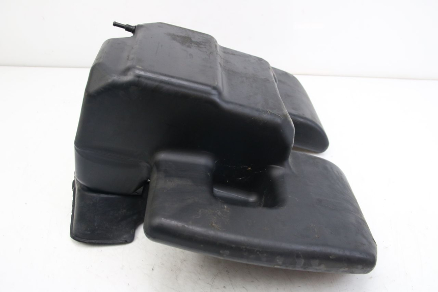 photo de ZBIORNIK PALIWA PEUGEOT CITYSTAR 50 (2013 - 2017) - Zbliżenie techniczne