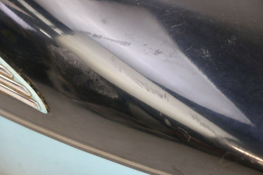 photo de ZBIORNIK PALIWA APRILIA CLASSIC 125 (1995 - 2001) - Szczegóły charakterystyczne