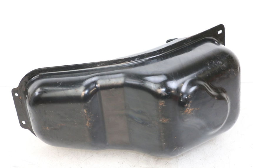 photo de ZBIORNIK PALIWA KYMCO DINK STREET ABS 125 (2011 - 2018) - Zbliżenie techniczne