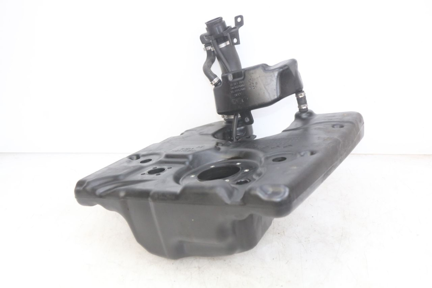 photo de ZBIORNIK PALIWA PEUGEOT DJANGO 4T 50 (2014 - 2019) - Widok ogólny